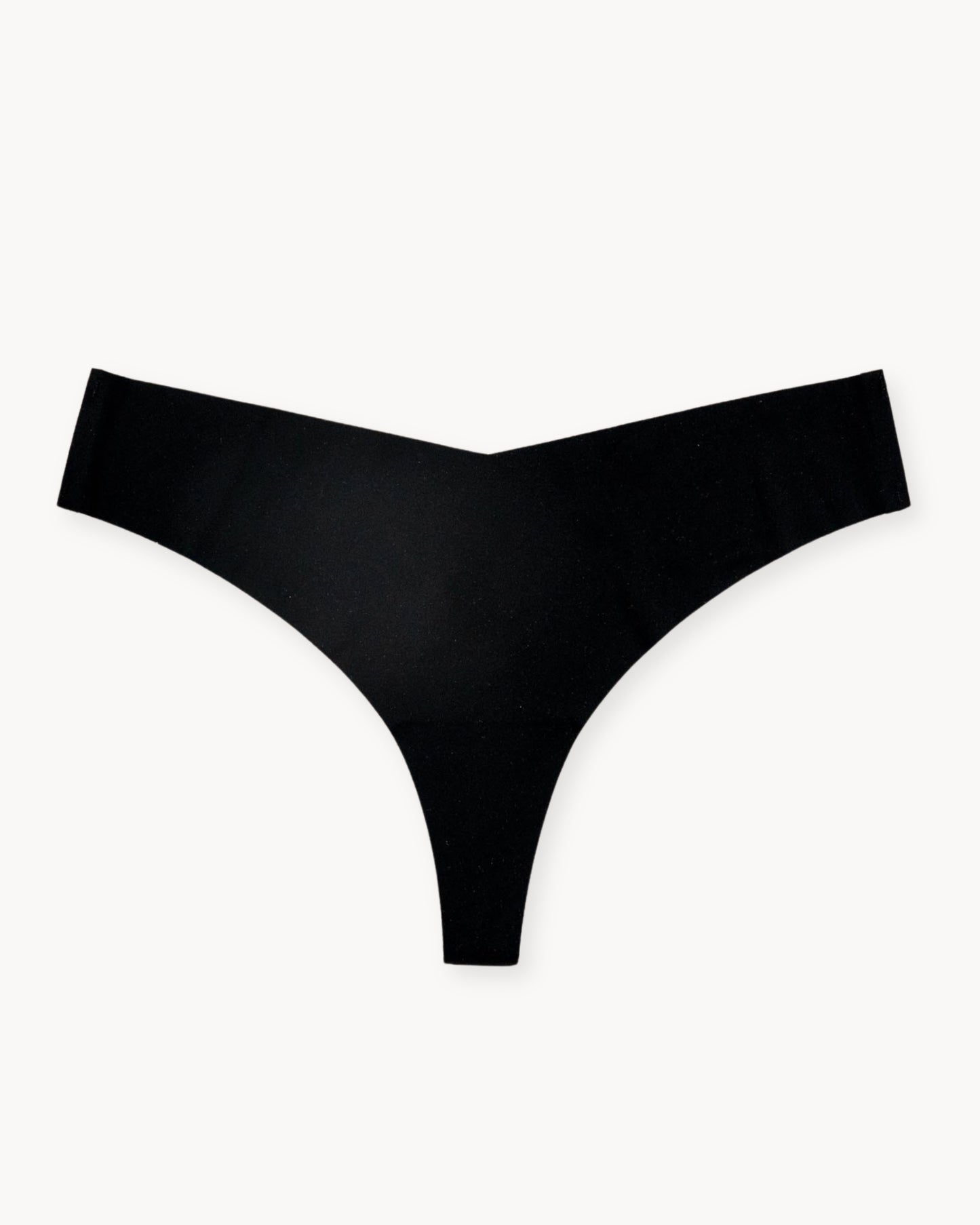 Schwarzer nahtloser Slip von vorne