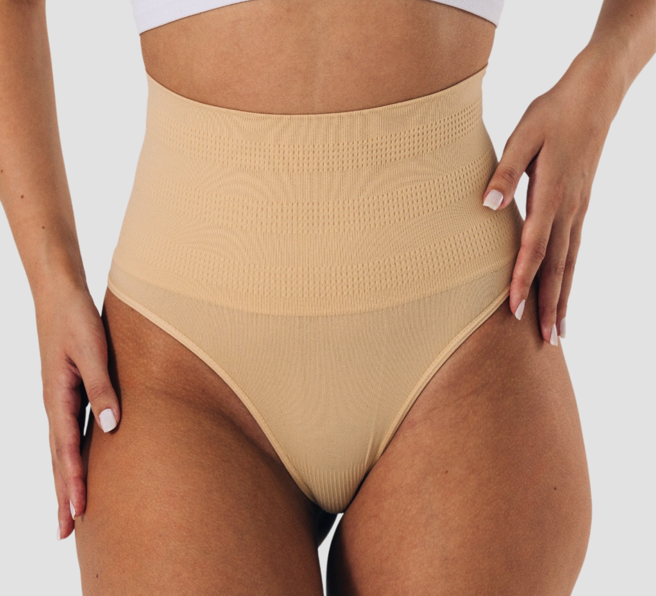 Nahaufnahme des Full Belly Shapers in nude