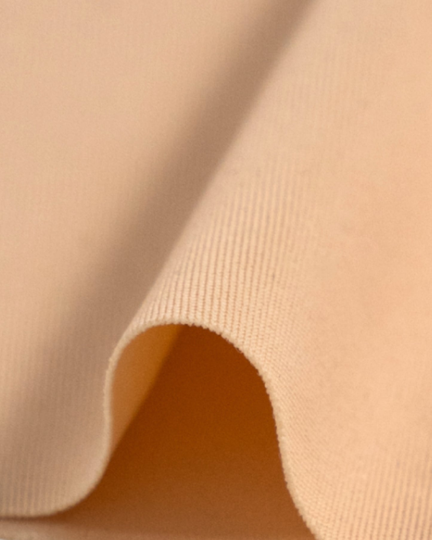 Nahtloser Tanga Lasercut beige