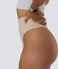 Bauch mit dem Lower Belly Shaper