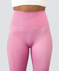 Bild von einem Tanga der sich durch die Hose durchdrückt